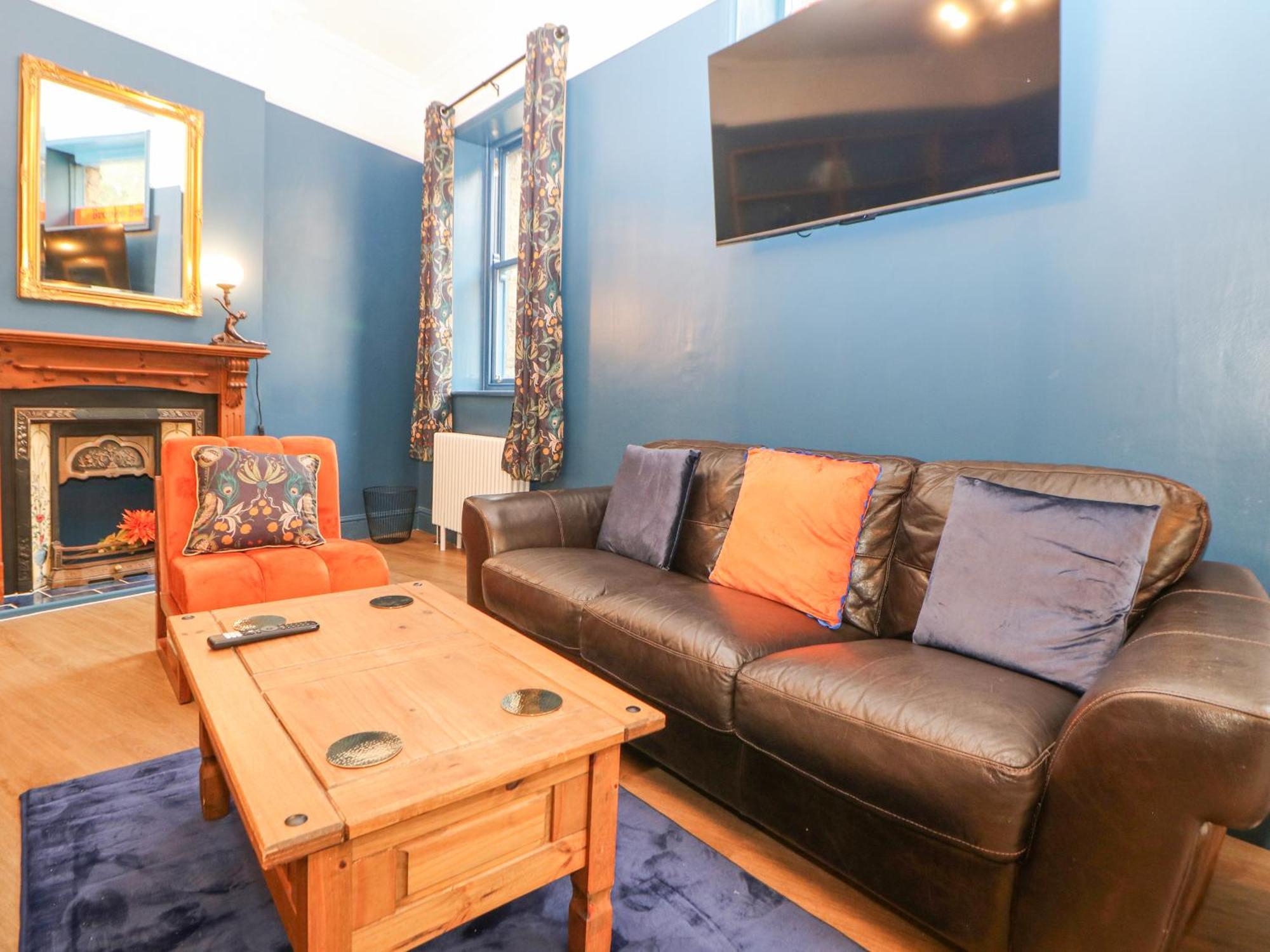 Blue Ron'S Villa Birch Vale Bagian luar foto
