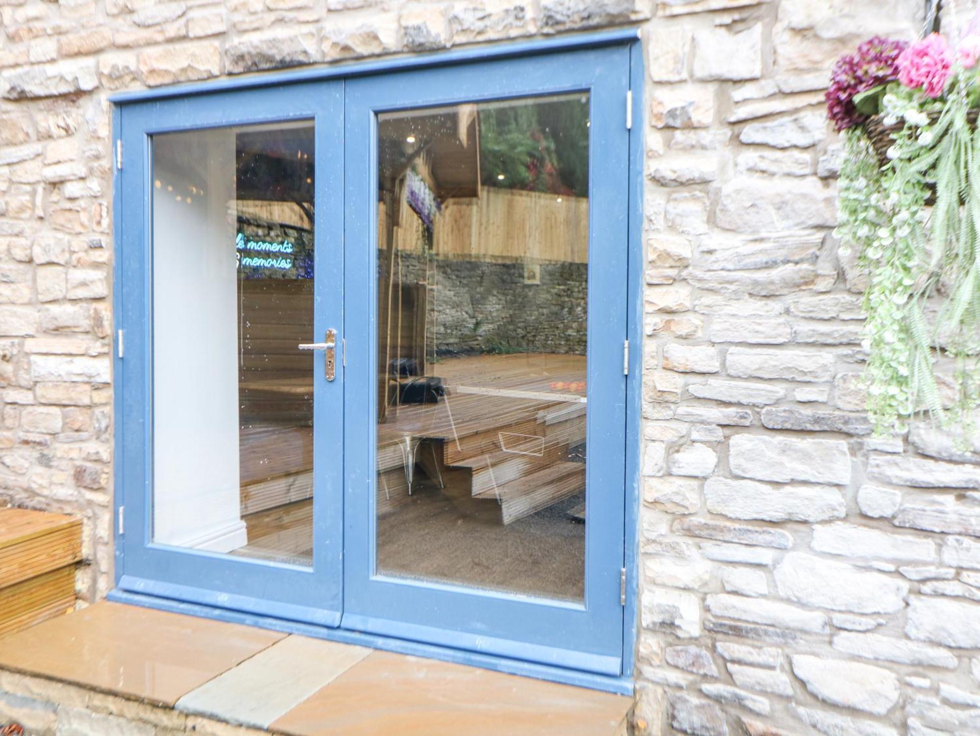 Blue Ron'S Villa Birch Vale Bagian luar foto