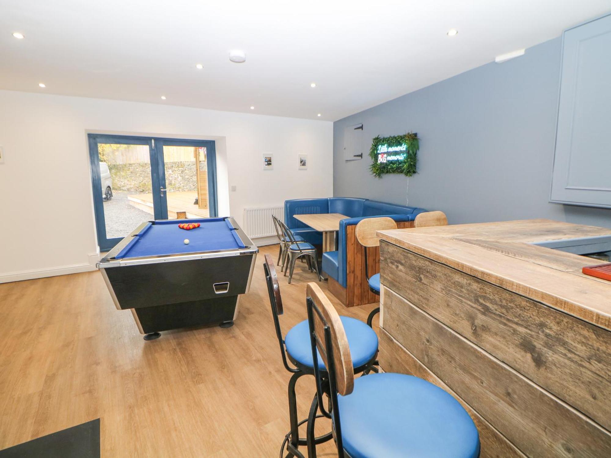 Blue Ron'S Villa Birch Vale Bagian luar foto