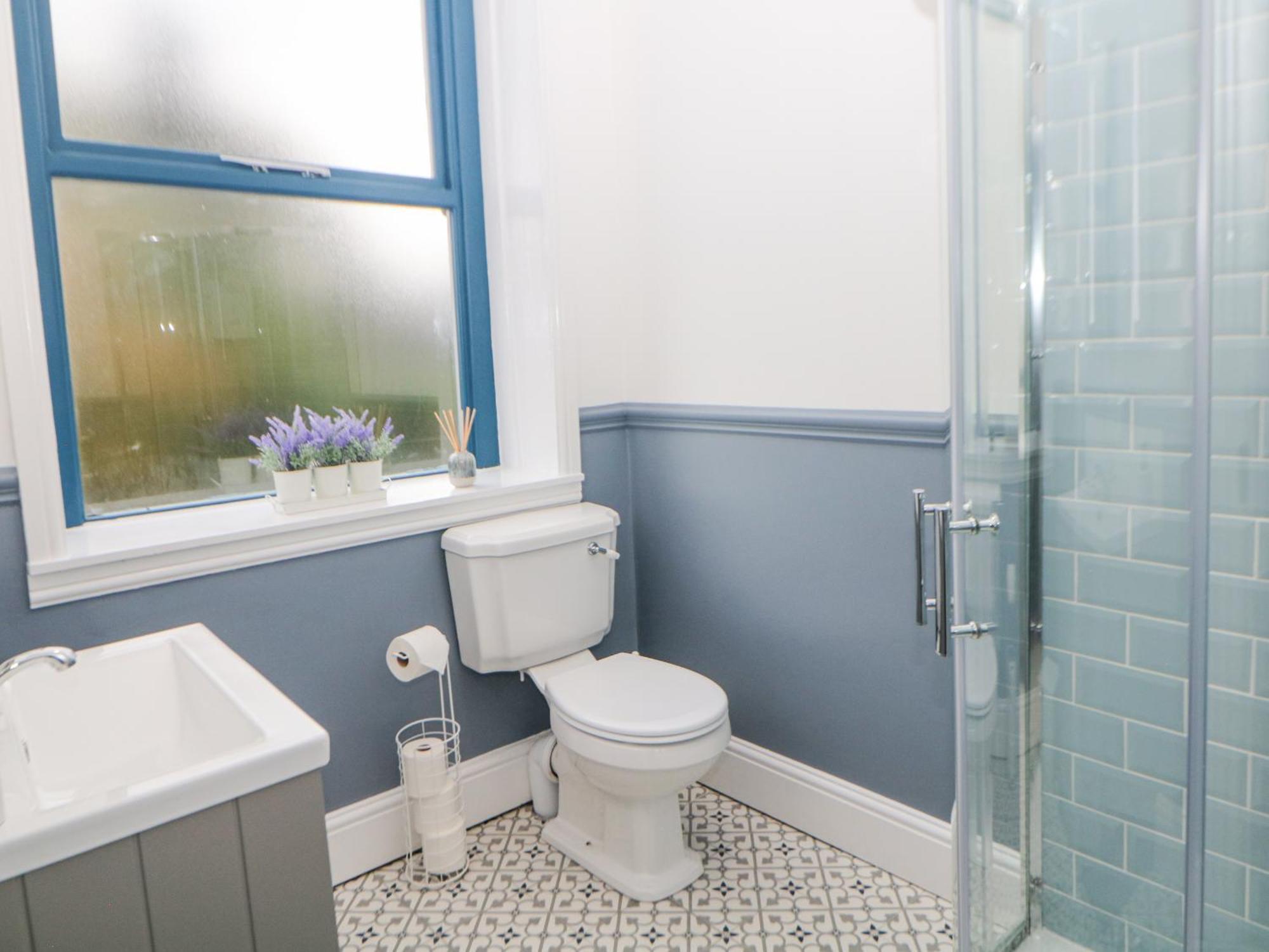 Blue Ron'S Villa Birch Vale Bagian luar foto