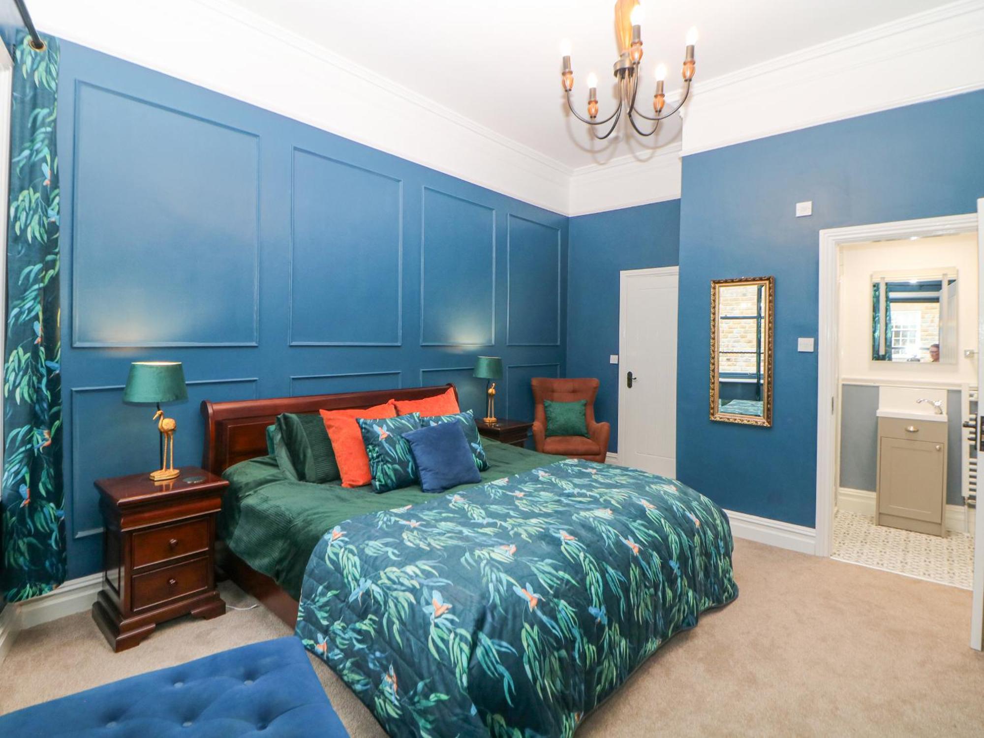 Blue Ron'S Villa Birch Vale Bagian luar foto