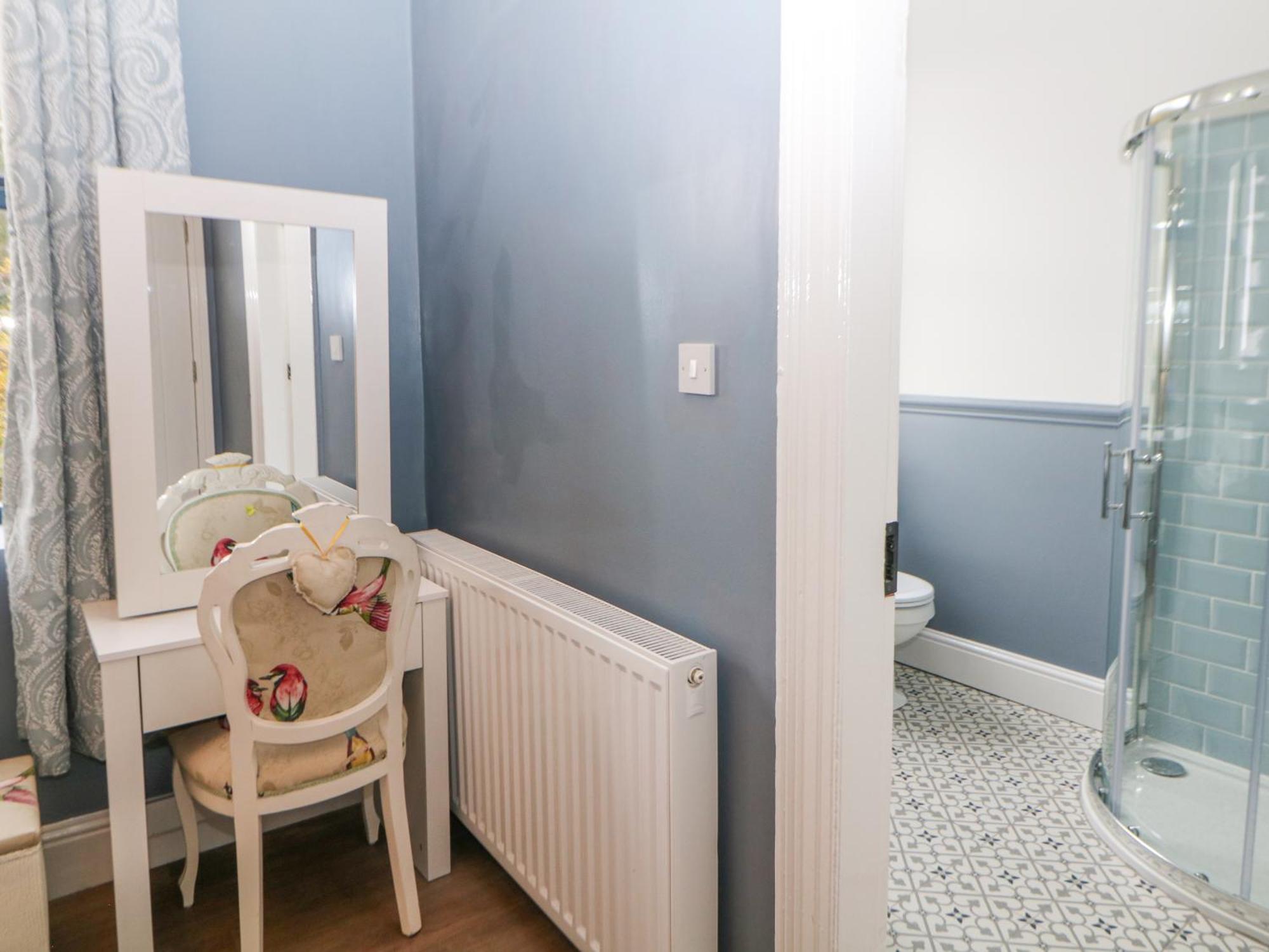 Blue Ron'S Villa Birch Vale Bagian luar foto