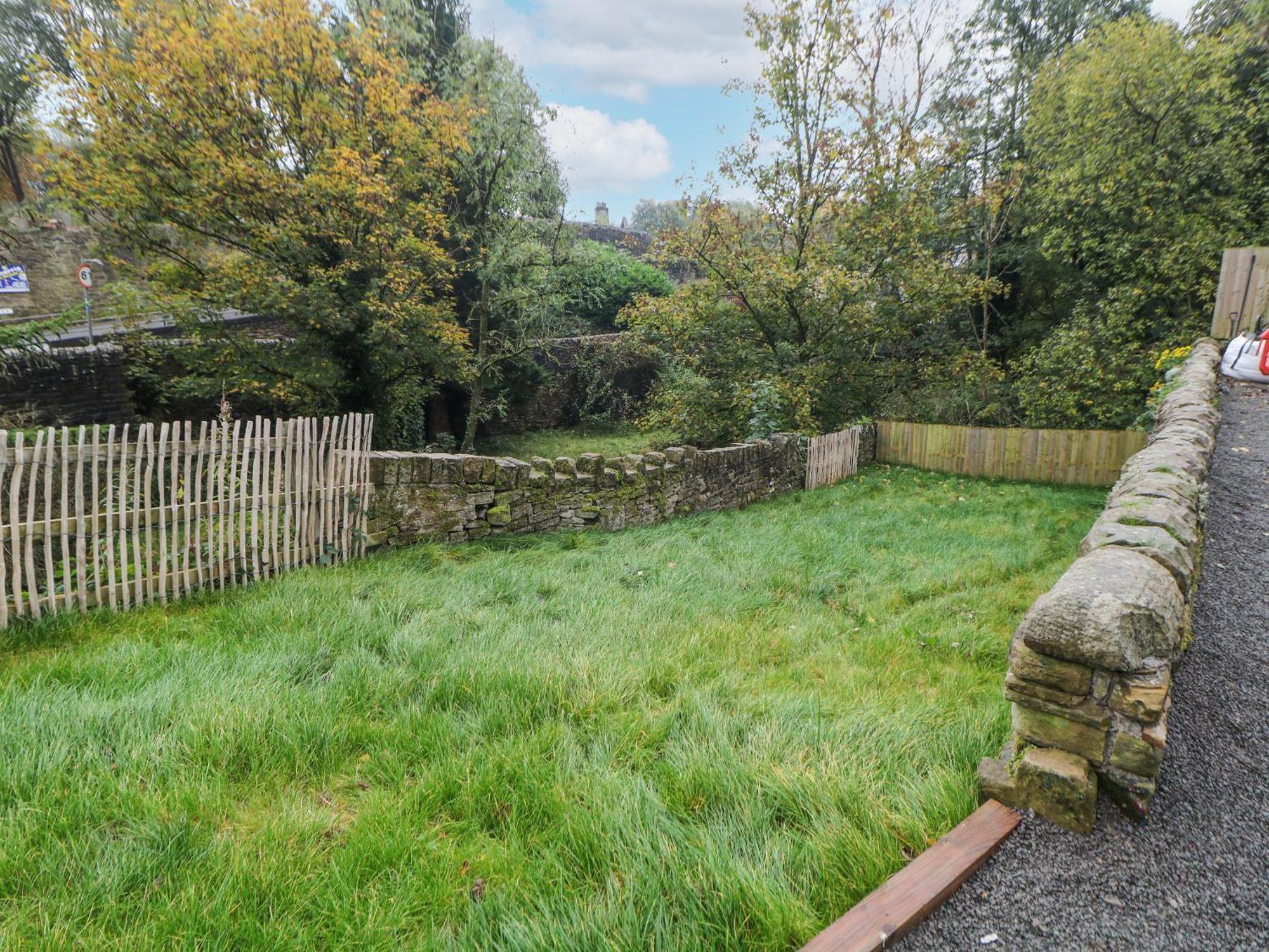 Blue Ron'S Villa Birch Vale Bagian luar foto
